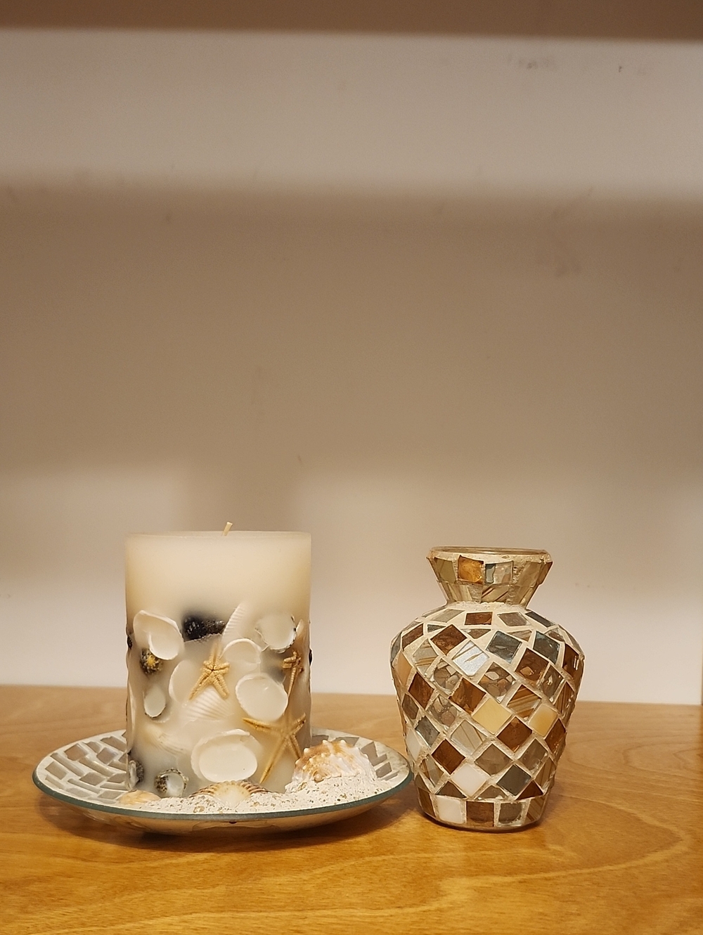 Kohl's White Beach Shell Candle with Mosaic Gold-Tan Vase